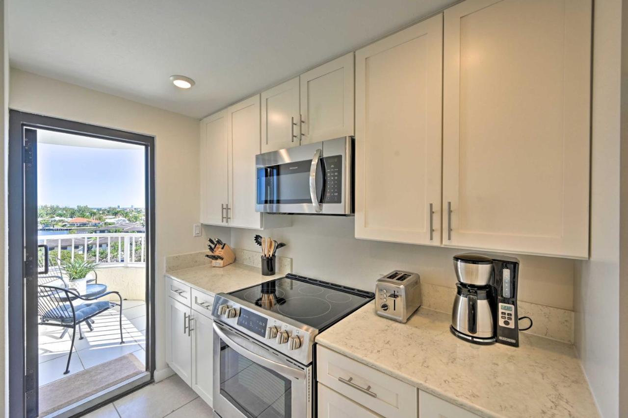 Resort Condo With Balcony And Stunning Ocean Views! Pulau Marco Luaran gambar